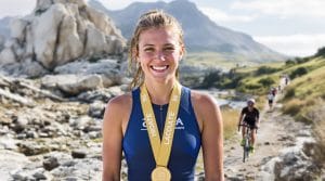 plongez dans l'exploit de léa houart, jeune étoile de la rochelle, sacrée championne du monde de triathlon junior. découvrez son témoignage émouvant sur un rêve devenu réalité et son parcours inspirant vers la médaille d'or.