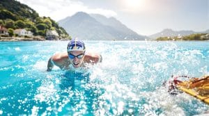 découvrez le parcours inspirant de clément mignon, triathlète, qui retrouve force et motivation après une année difficile, sur le chemin de sa renaissance sportive.