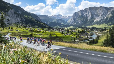 le collège saint-joseph de desvres propose une nouvelle option triathlon avec une rencontre d'initiation pour les élèves, favorisant la découverte et la pratique multisports.